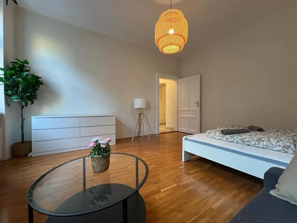 90 M2 Stylish Apartment With Free Parking Vienna